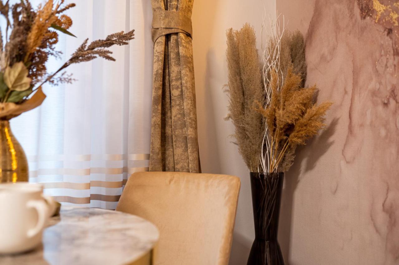 Апартаменты Cosy&Private,30Sec Walk To Mainsquare, Heart Of Загреб Экстерьер фото